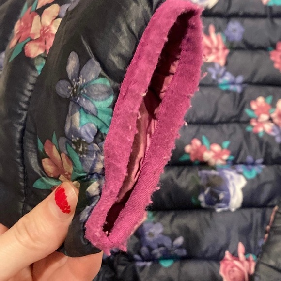 ❌SOLD on MERCARI❌ Lightweight Puffer Girls Jacket - Picture 5 of 10